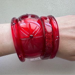 Splendette Clear Red Starburst & glitter bangle set